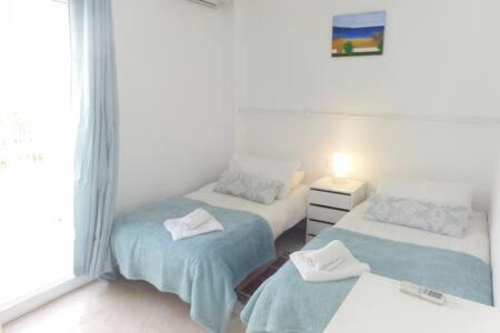 Amplio Apartamento Con Piscina Cerca De La Playa نيرخا المظهر الخارجي الصورة